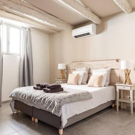 Le Marronnier 1 Apartment L'Isle-sur-la-Sorgue Bagian luar foto